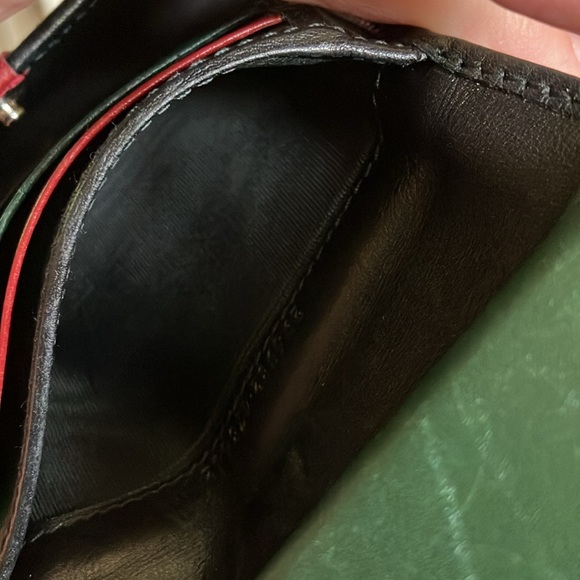 Vintage Gucci wallet! - Picture 10 of 16